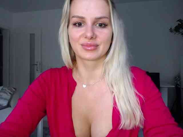 Cornelia22hot webcam