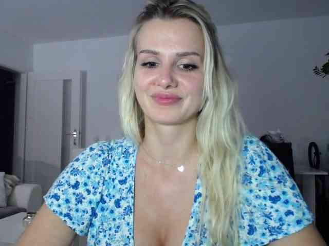 Cornelia22hot webcam