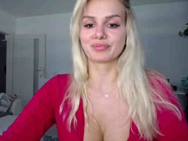 Cornelia22hot webcam