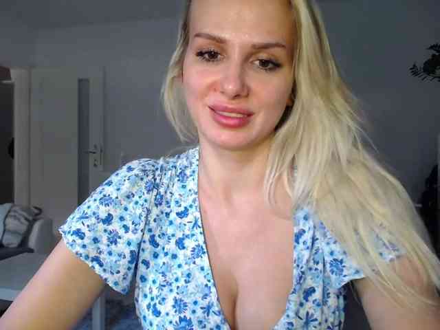 Cornelia22hot webcam