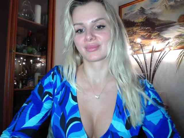 Cornelia22hot webcam