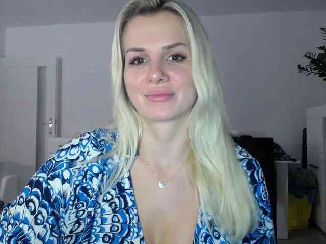 Cornelia22hot webcam