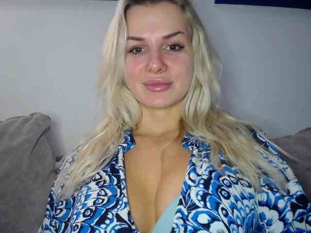 Cornelia22hot webcam