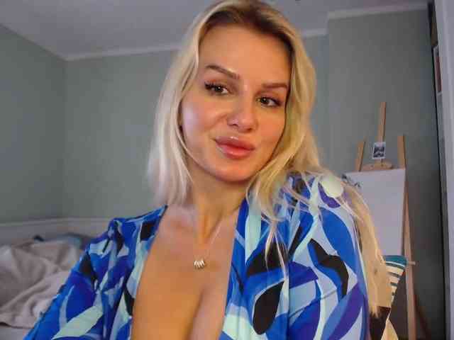 Cornelia22hot webcam