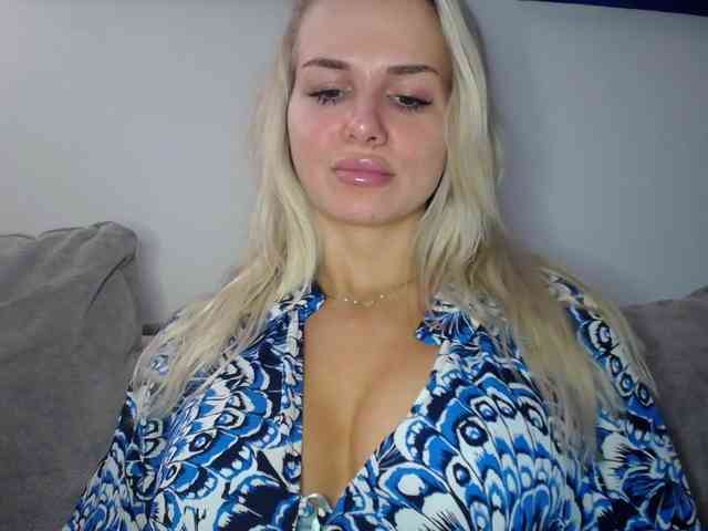 Cornelia22hot webcam