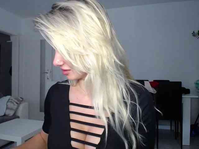 Cornelia22hot webcam
