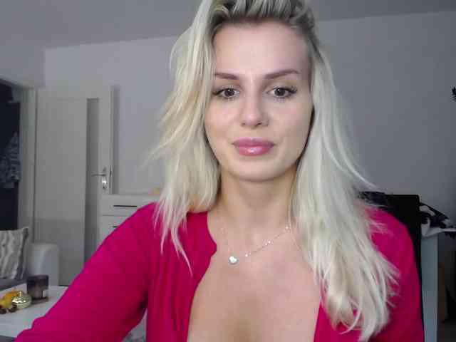 Cornelia22hot webcam