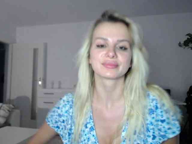 Cornelia22hot webcam