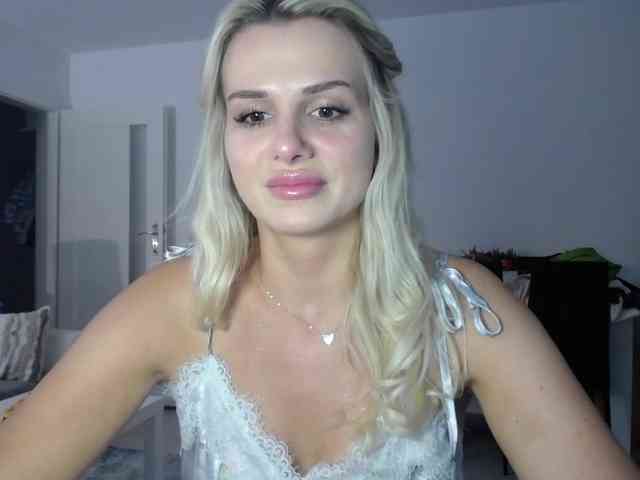 Cornelia22hot webcam