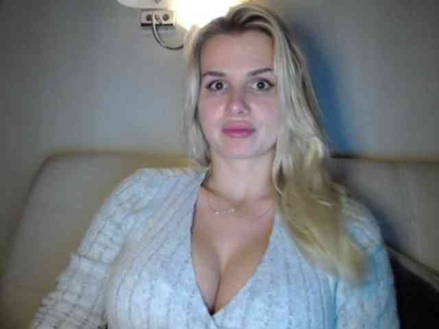 Cornelia22hot webcam