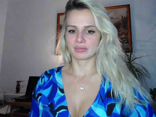 Cornelia22hot webcam