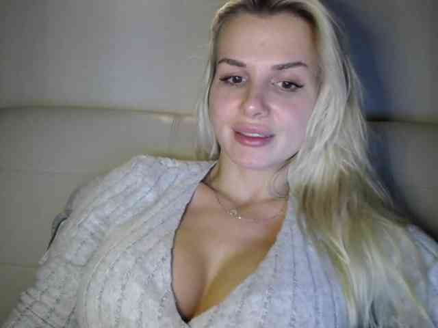Cornelia22hot webcam