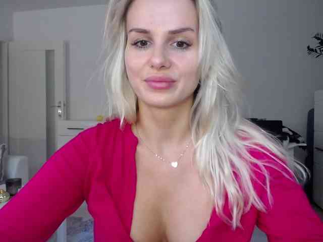 Cornelia22hot webcam