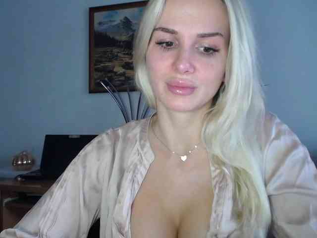 Cornelia22hot webcam
