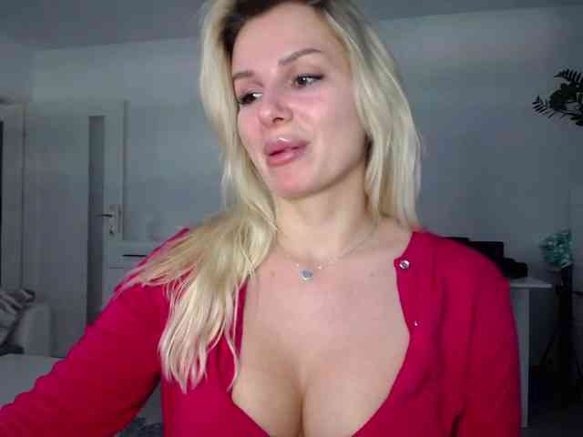 Cornelia22hot webcam