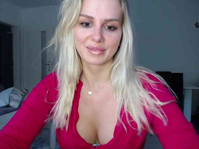 Cornelia22hot webcam