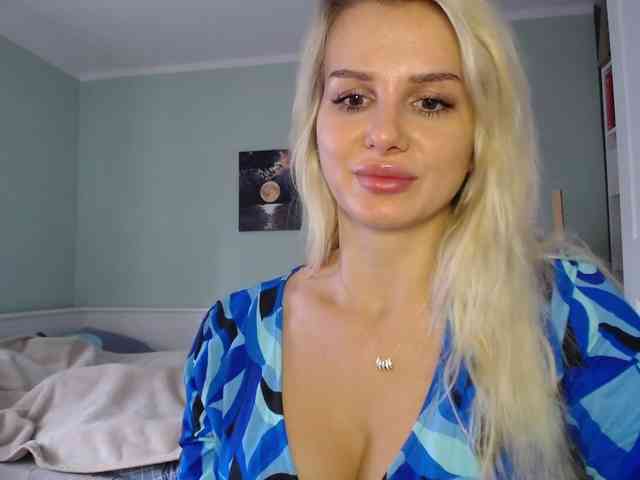 Cornelia22hot webcam