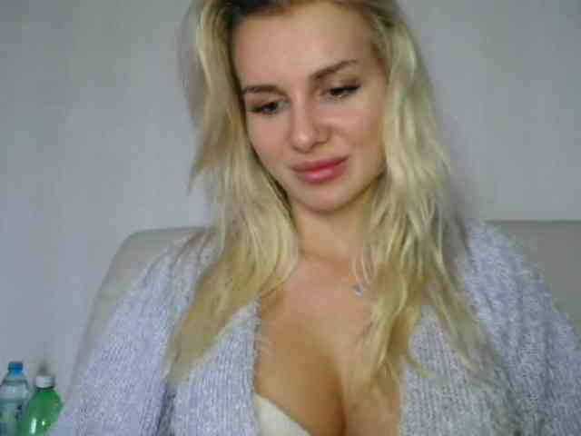 Cornelia22hot webcam