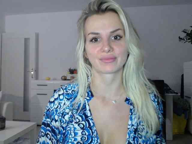 Cornelia22hot webcam