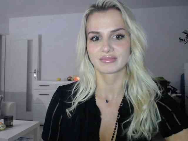 Cornelia22hot webcam
