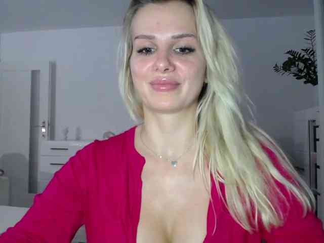 Cornelia22hot webcam