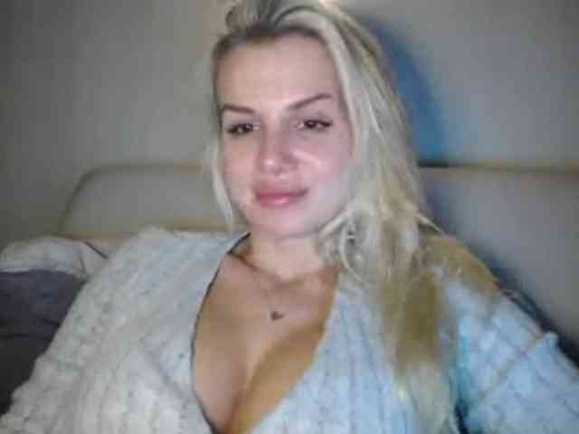 Cornelia22hot webcam