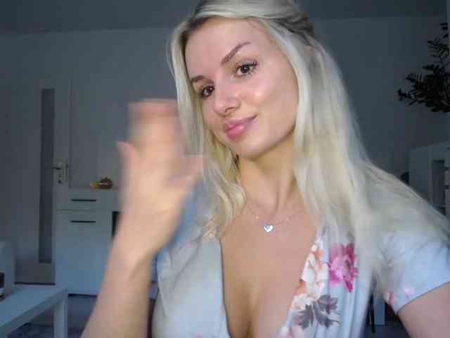 Cornelia22hot webcam