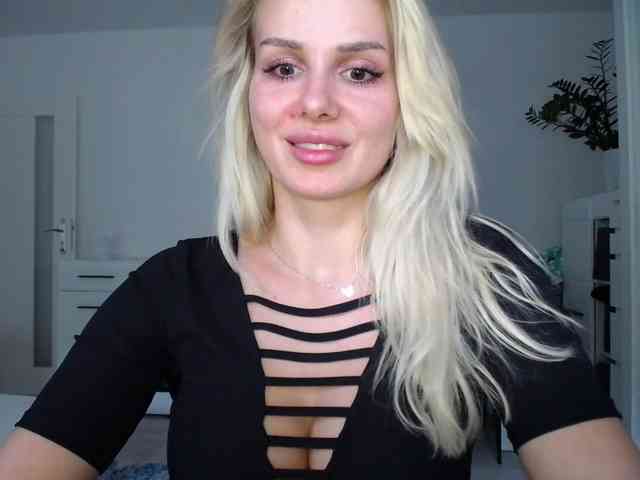 Cornelia22hot webcam
