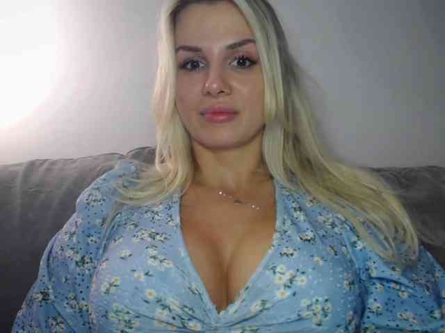 Cornelia22hot webcam