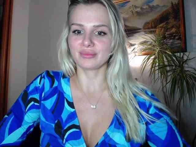 Cornelia22hot webcam
