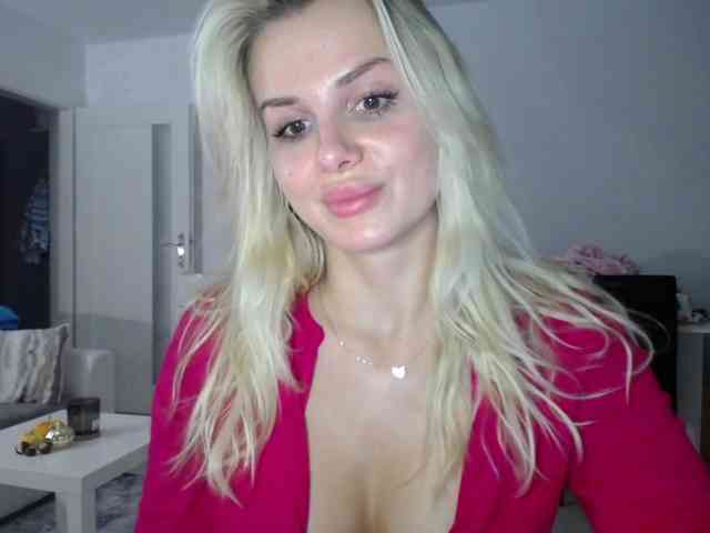 Cornelia22hot webcam