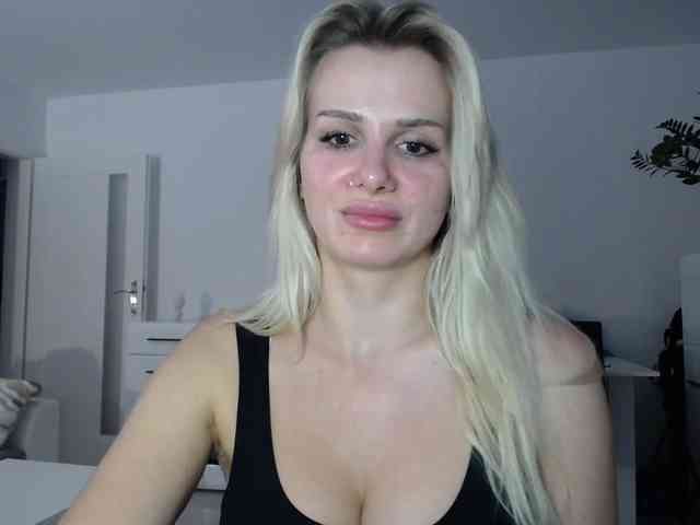Cornelia22hot webcam