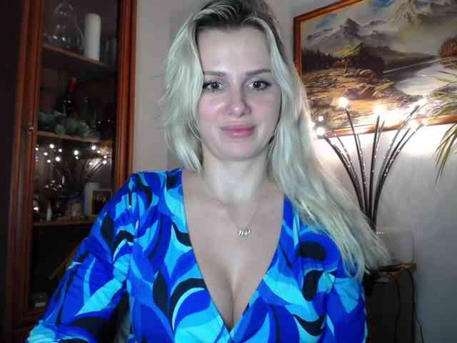 Cornelia22hot webcam