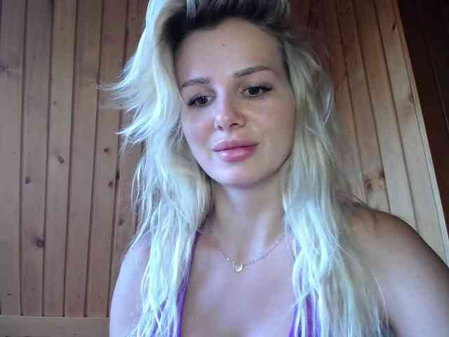 Cornelia22hot webcam