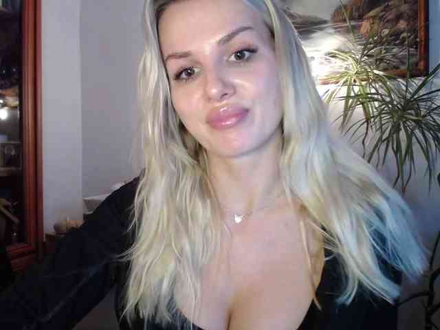 Cornelia22hot webcam
