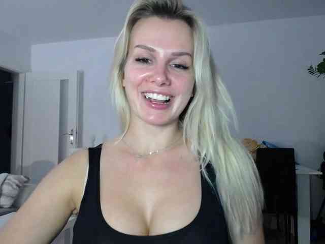 Cornelia22hot webcam