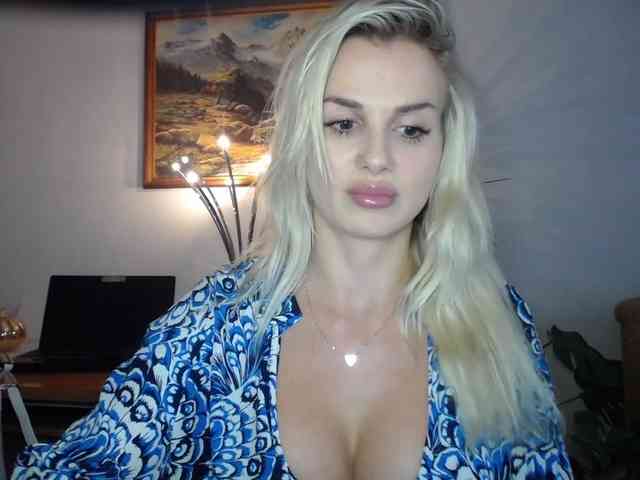 Cornelia22hot webcam