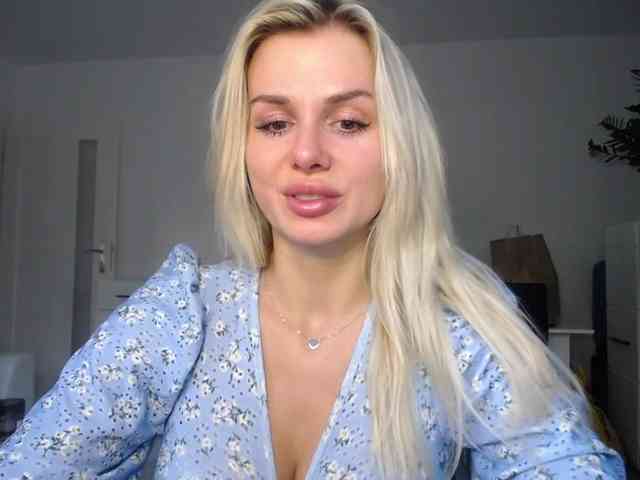 Cornelia22hot webcam