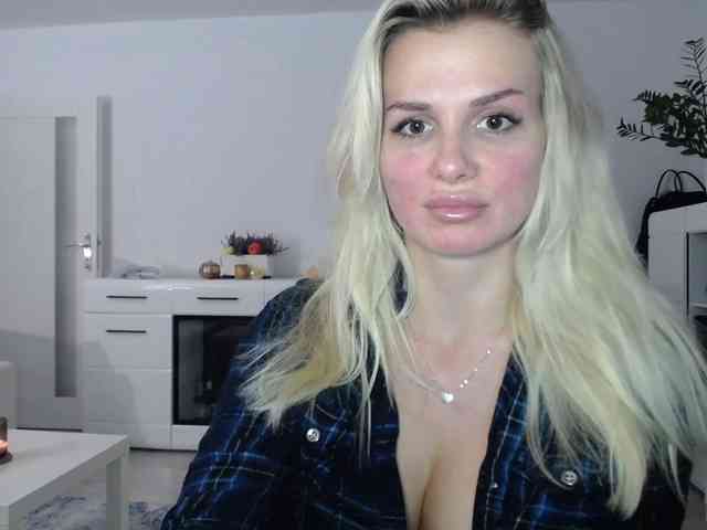 Cornelia22hot webcam