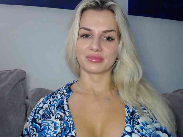 Cornelia22hot webcam
