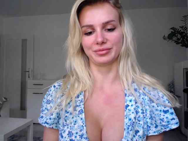 Cornelia22hot webcam
