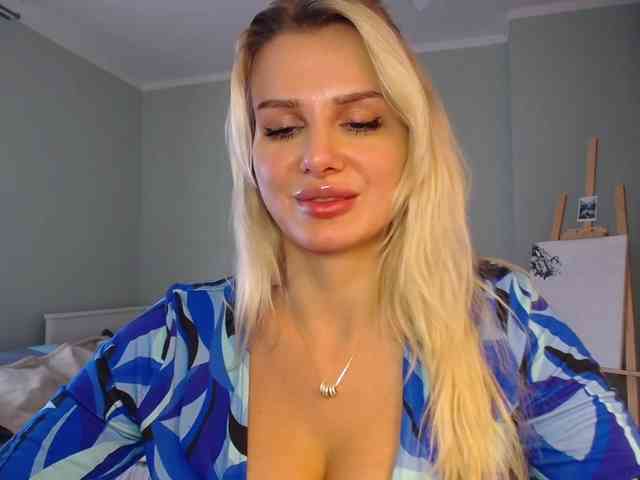 Cornelia22hot webcam
