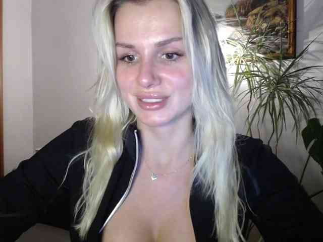 Cornelia22hot webcam