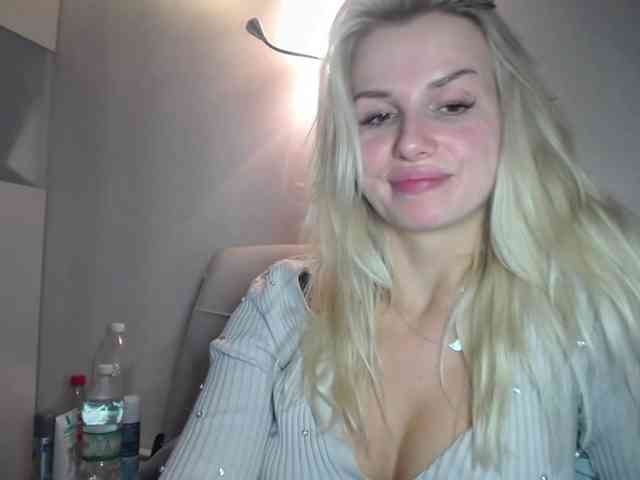 Cornelia22hot webcam