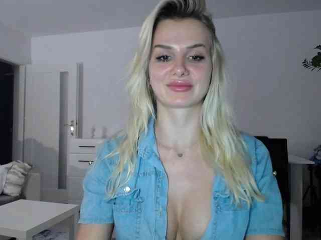 Cornelia22hot webcam
