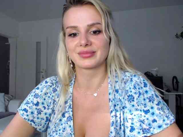Cornelia22hot webcam