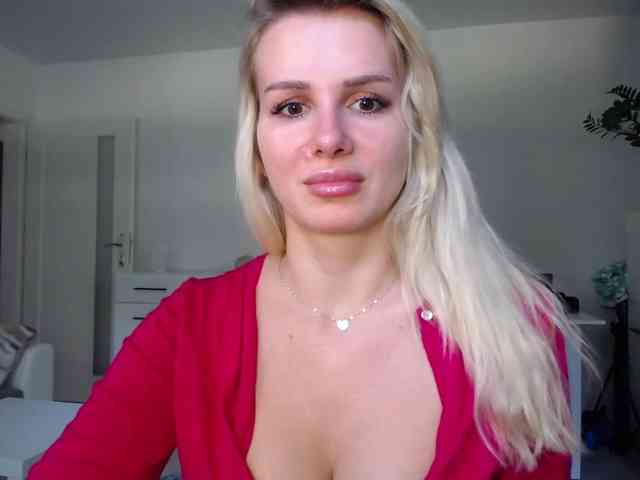 Cornelia22hot webcam