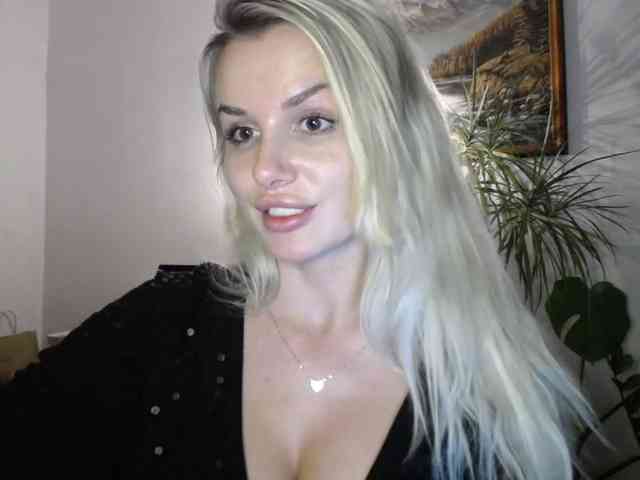 Cornelia22hot webcam