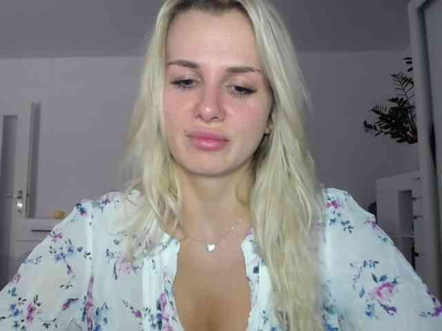 Cornelia22hot webcam