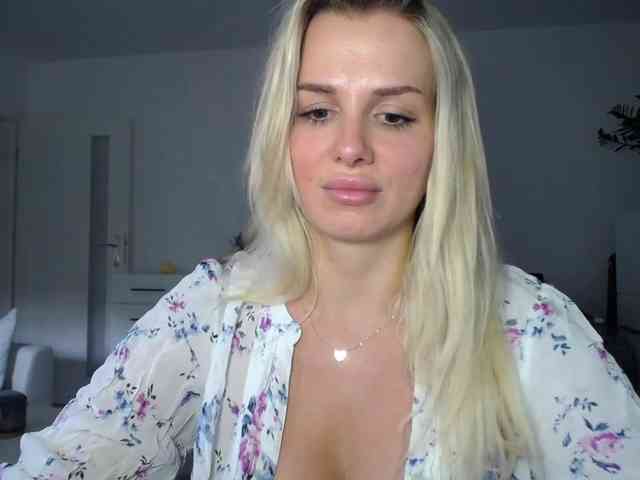 Cornelia22hot bongacams